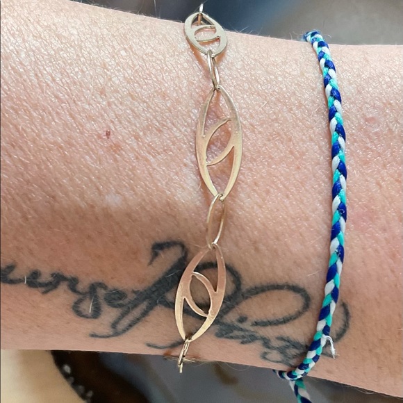 Gold evil eye bracelet new with gift box womens - Picture 4 of 5